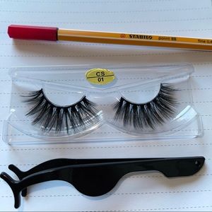 Fake eyelashes